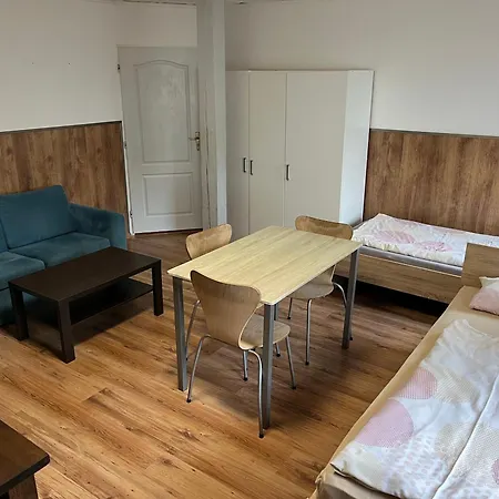 Apartman Tremosna Апартаменты *